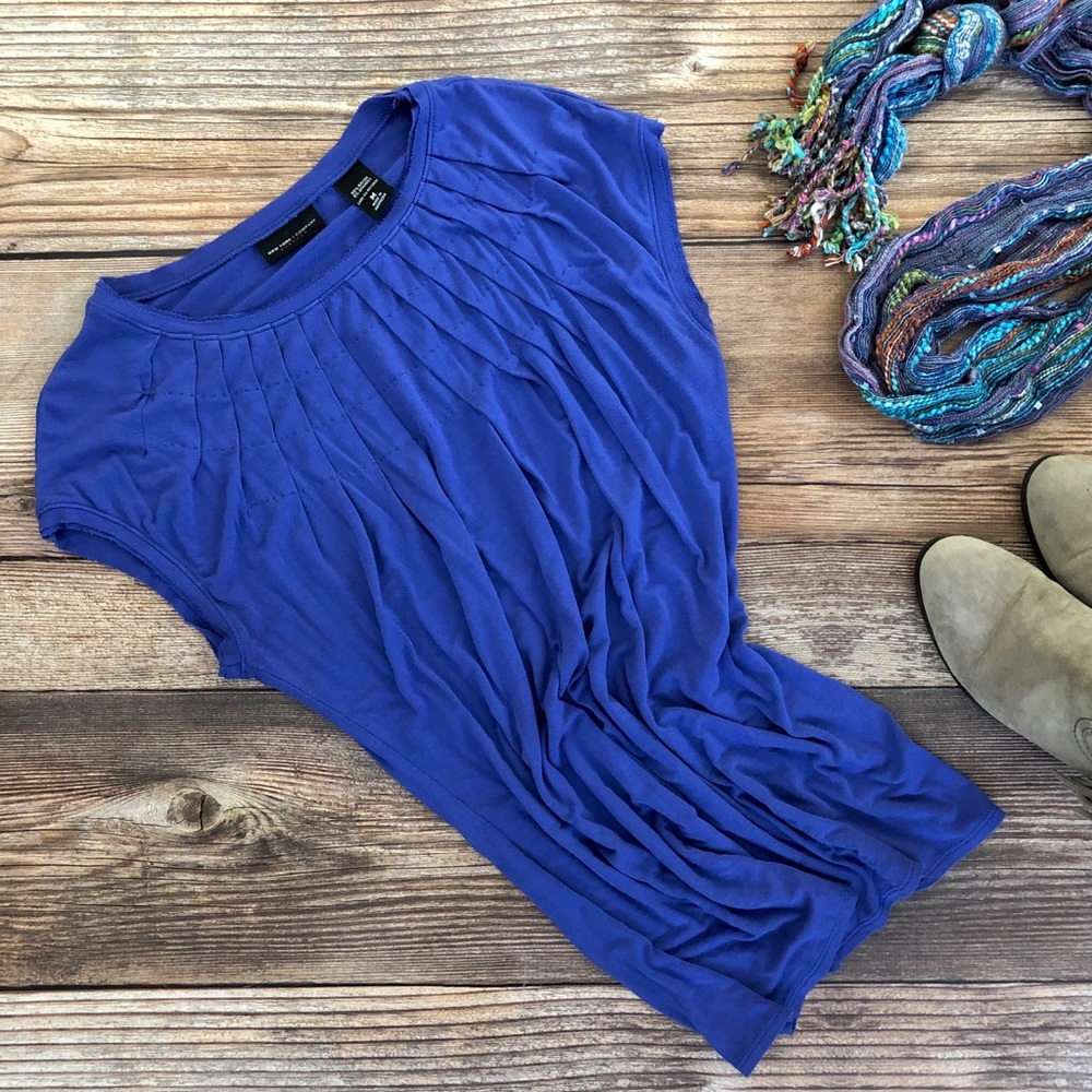 2/$20 NY & Company Sleeveless Top Blue Size Medium